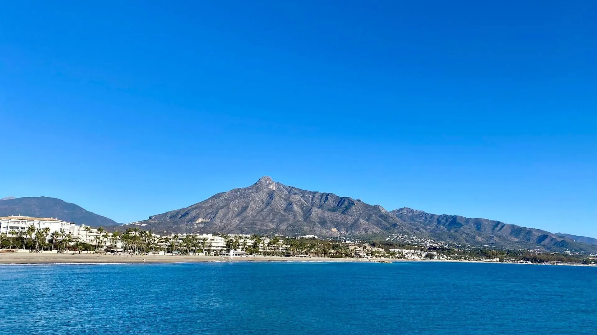 Apartamento Luxury Puerto Banus Penthouse With Parking & Wi-Fi Marbella 0*,  España