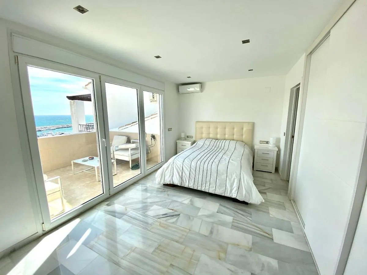 Luxury Puerto Banus Penthouse With Parking & Wi-Fi Apartment Marbella