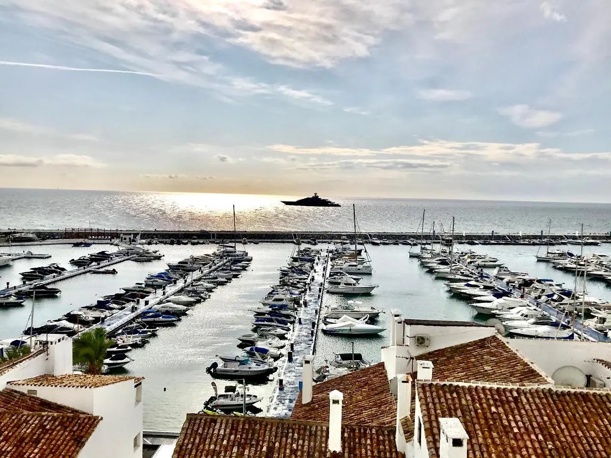 Luxury Puerto Banus Penthouse With Parking & Wi-Fi Apartment Marbella