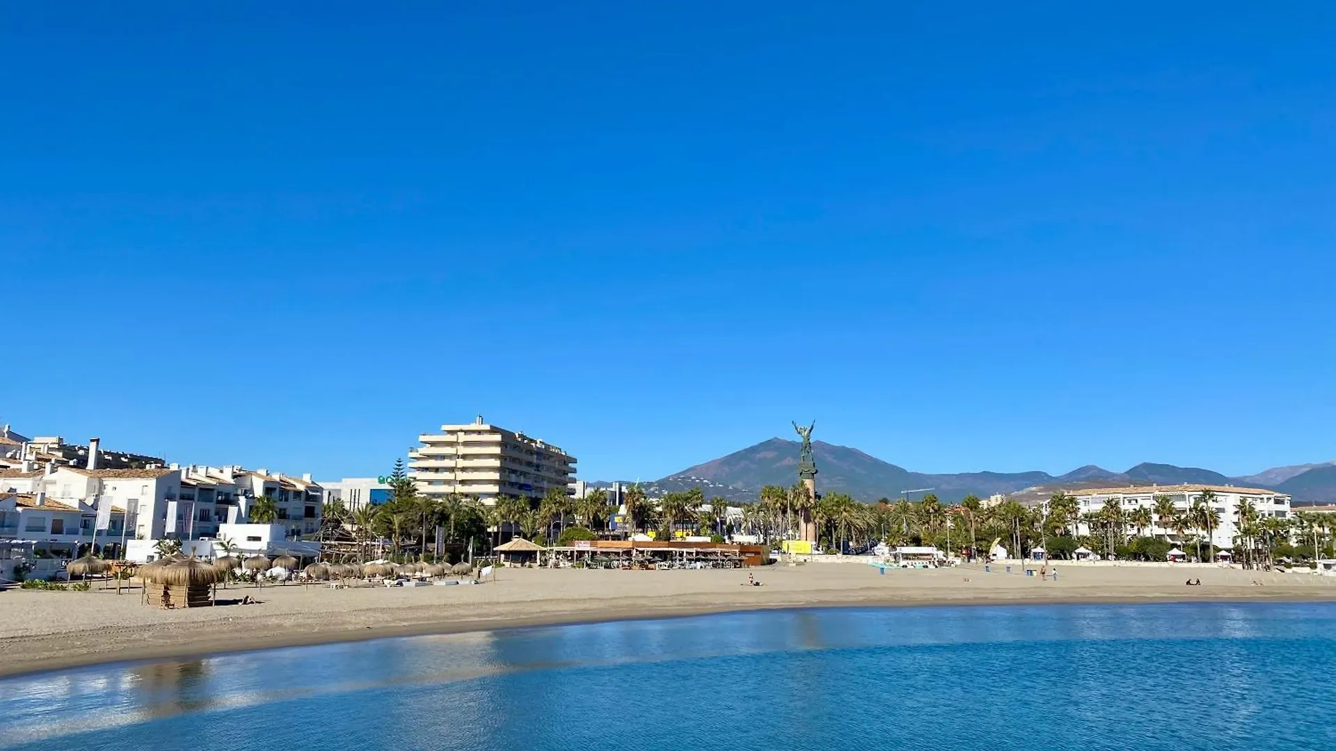Luxury Puerto Banus Penthouse With Parking & Wi-Fi Apartment Marbella Spain